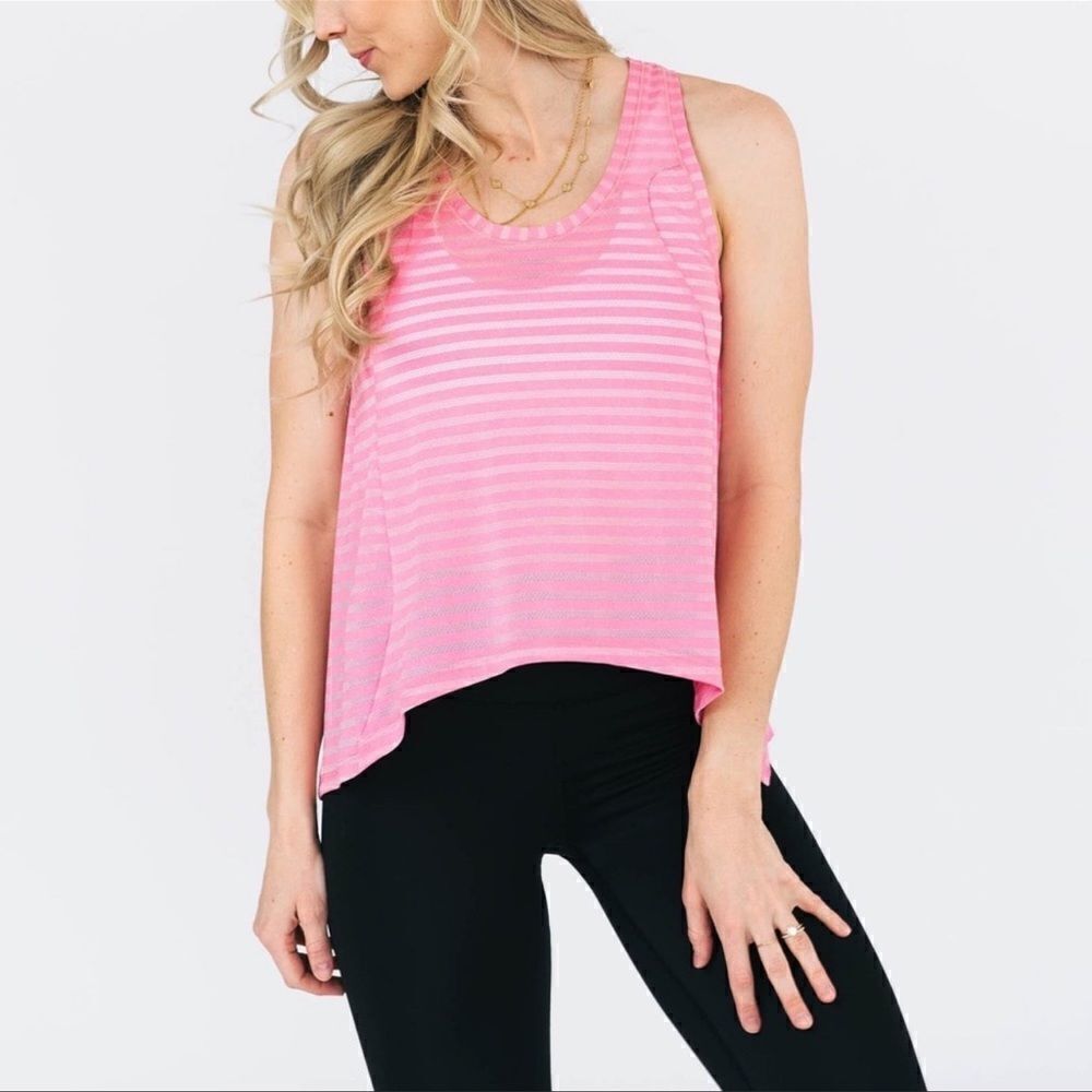 Zyia Active Nimbus Pink Split Back Mesh Workout T… - image 3
